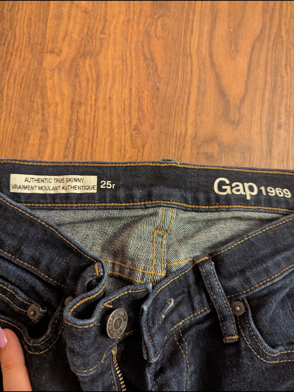 GAP Women's Dark Indigo Skinny Jeans - Picture 2 of 2